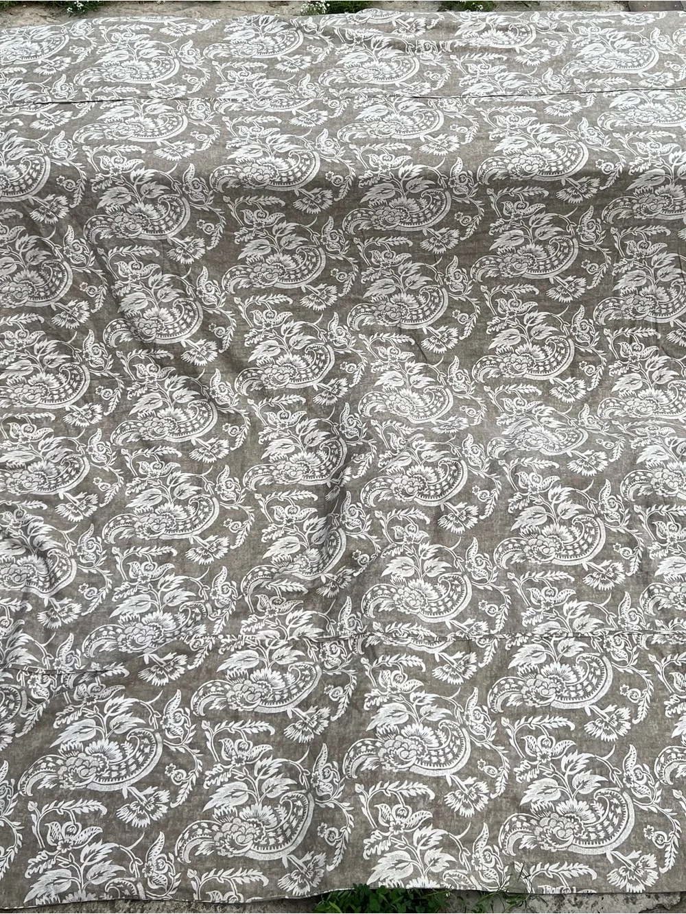 Pottery Barn Retired Alessandra Scroll Linen Full Queen Duvet Cover Taupe/Gray